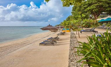 CONDO FOR SALE IN MACTAN WITH A GREAT SEA VIEW AND BEACH FRONT