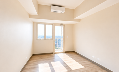Motivated Seller! 2BR Condo for Sale in Mckinley, Fort Bonifacio, Taguig City at Park McKinley West
