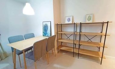 【For Sale】Alcoves 1BR Corner unit with Bathtub and Balcony