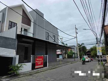 Rumah bagus siap Huni di Rungkut