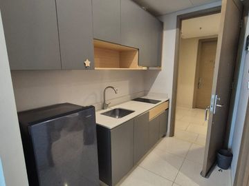 Sewa Apt Taman anggrek residence studio 26m full furnish Siap huni