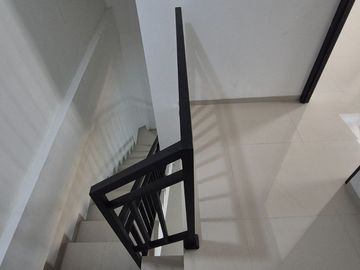 Rumah 2 Lantai Perumahan Eastern Park Surabaya - RM169APD