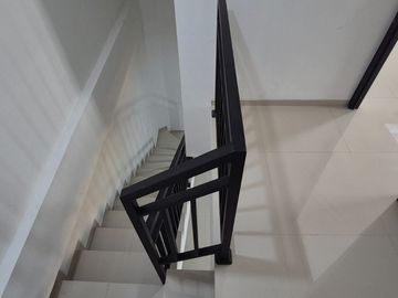 Rumah 2 Lantai Perumahan Eastern Park Surabaya - RM169APD