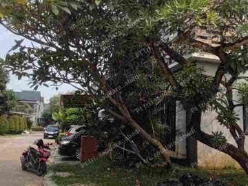 townhouse.   rapi. asri.    3. kt.     kawasan. sgt  berkembang.   hrg. super. terjangkau.    14 memit. mrt lebak. bulus.  akses. kemana2. dekat.    hrg. lokasi. bagus.  nego. sd. jadi.  byr.  cash. diskon. gede
