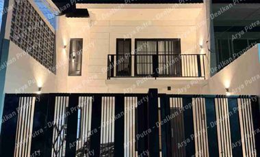 SAVE RATUSAN JUTA ‼️ DIJUAL RUMAH AMERICAN CLASSIC PREMIUM DI GREEN MANSION 👑🔥