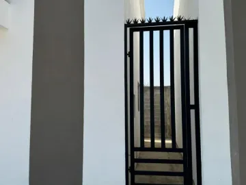 Casa en Renta Céntrika Huinalá