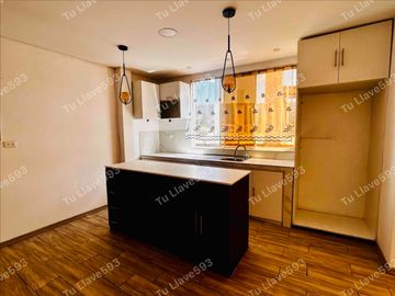 VENDO DEPARTAMENTO 102 metros DERECHOS Y ACCIONES TERCER PISO CON TERRAZA PRIVADA