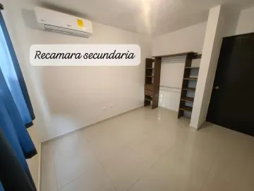 Casa en Renta en Valterra Residencial Sector Pedregal