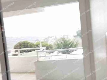 Dpto sin muebles, ascensor, vista condominio