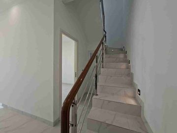 di jual rumah mewah lokasi strategis di kebagusan jaksel