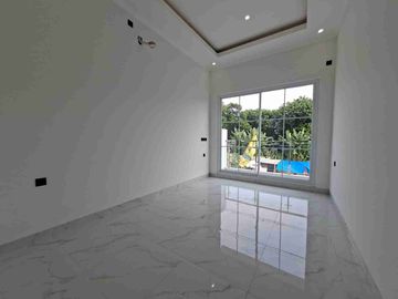 di jual rumah mewah lokasi strategis di kebagusan jaksel