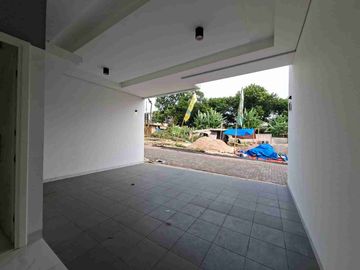 di jual rumah mewah lokasi strategis di kebagusan jaksel