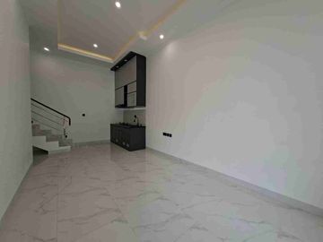 di jual rumah mewah lokasi strategis di kebagusan jaksel