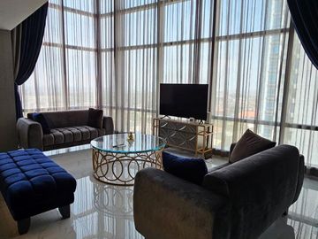 JUAL APARTMENT SURABAYA LA VIZ 3 BEDROOM FURNISH INTERLOCK PRIVATE LIFT MEWAH MURAH