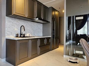 JUAL APARTMENT SURABAYA LA VIZ 3 BEDROOM FURNISH INTERLOCK PRIVATE LIFT MEWAH MURAH