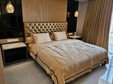 JUAL APARTMENT SURABAYA LA VIZ 3 BEDROOM FURNISH INTERLOCK PRIVATE LIFT MEWAH MURAH