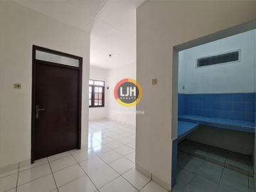 Disewakan Rumah 2 KT 1 KM Area Tembalang