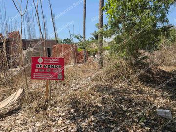 Terreno Residencial en Venta en La Higuera, Manzanillo – 808.60 m² sobre Avenida Palmas