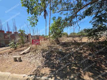 Terreno Residencial en Venta en La Higuera, Manzanillo – 808.60 m² sobre Avenida Palmas