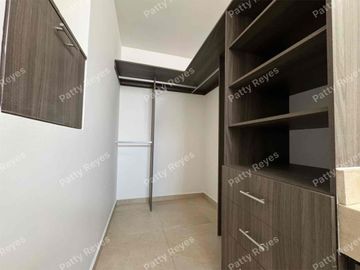 Casa en VENTA en Querétaro, excelente zona dentro del Refugio.