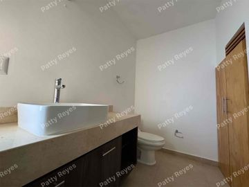 Casa en VENTA en Querétaro, excelente zona dentro del Refugio.
