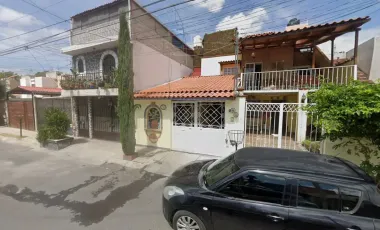 CASA EN VENTA EN QUERETARO