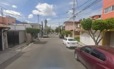 CASA EN VENTA EN QUERETARO