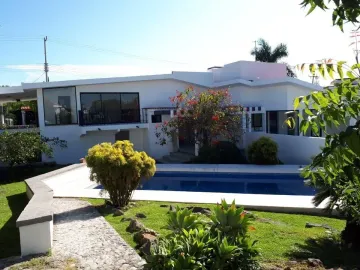 CASA EN VENTA EN LOMAS DE COCOYOC MORELOS