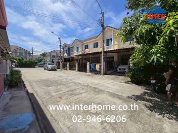 Two-story townhome, 23.9 sq.wah, Pruksa Ville 38, Soi Musikthong 6, Namdaeng-Bang Phli Road, Bang Phli, Samut Prakan.