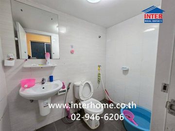 Two-story townhome, 23.9 sq.wah, Pruksa Ville 38, Soi Musikthong 6, Namdaeng-Bang Phli Road, Bang Phli, Samut Prakan.
