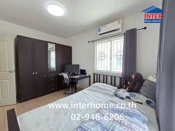Two-story townhome, 23.9 sq.wah, Pruksa Ville 38, Soi Musikthong 6, Namdaeng-Bang Phli Road, Bang Phli, Samut Prakan.