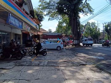 Dijual Rumah Usaha di Poros Jalan LA Sucipto, Blimbing Malang
