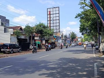 Dijual Rumah Usaha di Poros Jalan LA Sucipto, Blimbing Malang