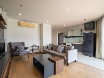 Luxury 3-Bedroom Condo for Sale & Rent at The Astra Condominium, Chiang Mai