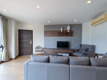 Luxury 3-Bedroom Condo for Sale & Rent at The Astra Condominium, Chiang Mai