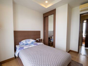 Luxury 3-Bedroom Condo for Sale & Rent at The Astra Condominium, Chiang Mai