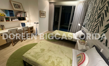 FOR SALE: 3 Bedroom Corner Suite 195sqm Condo Unit - Gardencourt Residences