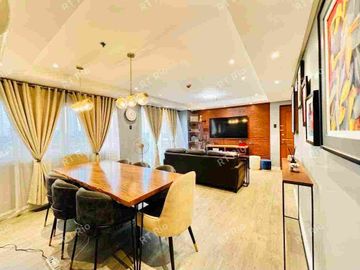 2BR Condo for Sale in McKinley Hill Garden Villas 2, McKinley Hill, Taguig | 91 sqm | Renovated | Parking