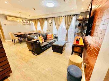 2BR Condo for Sale in McKinley Hill Garden Villas 2, McKinley Hill, Taguig | 91 sqm | Renovated | Parking