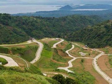 Tagaytay City Twin Lakes Residential Lot for Sale at Domain Le Jardin