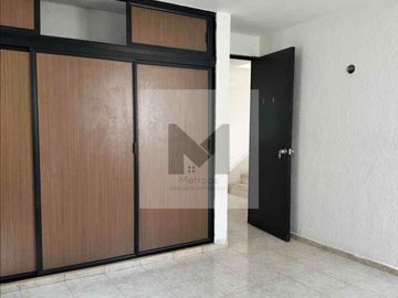 Casa en renta en Francisco de Montejo – Zona La Castellana