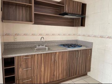 VENTA DE CASA EN AV VALLE DE ATEMAJAC COLONIA JARDINES DEL VALLE MUNICIPIO ZAPOPAN C.P. 45138 JALISCO