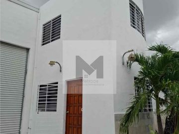 Bodega en renta al poniente de Mérida
