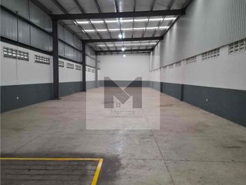 Bodega en renta al poniente de Mérida