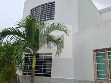Bodega en renta al poniente de Mérida