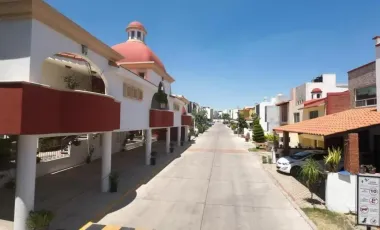 CASA EN VENTA EN QUERETARO