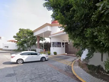 CASA EN VENTA EN QUERETARO