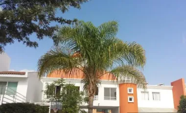 CASA EN VENTA EN QUERETARO