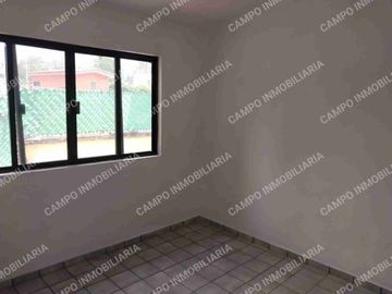 SE VENDE MAGNÍFICA CASA SOBRE AVENIDA VICENTE GUERRERO COL. AMPLIACIÓN MARAVILLAS.