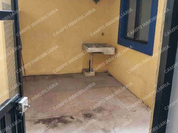 SE VENDE MAGNÍFICA CASA SOBRE AVENIDA VICENTE GUERRERO COL. AMPLIACIÓN MARAVILLAS.
